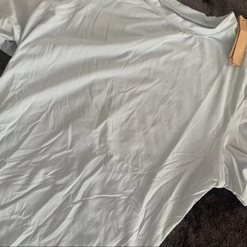 nwt skims sky blue baby pastel short sleeve tee shirt t s small